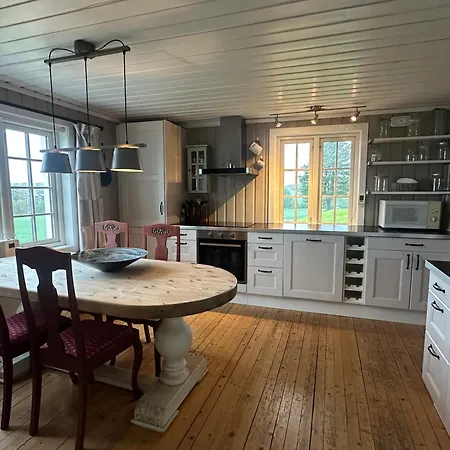 Cozy 2 Bedroom House On A Farm Just Outside Feriehus Lillestrøm