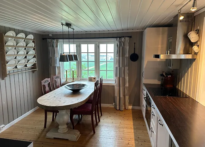 Cozy 2 Bedroom House On A Farm Just Outside Feriehus *