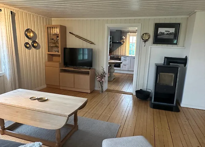 Semesterbostad Cozy 2 Bedroom House On A Farm Just Outside