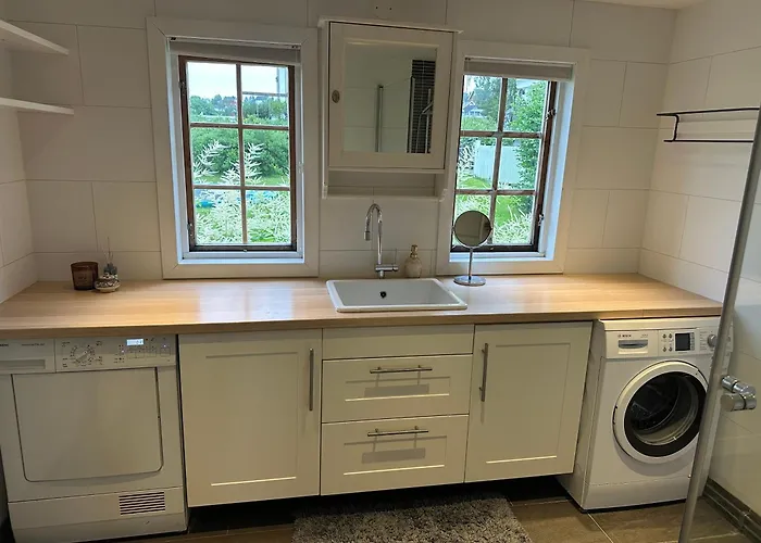 Semesterbostad Cozy 2 Bedroom House On A Farm Just Outside